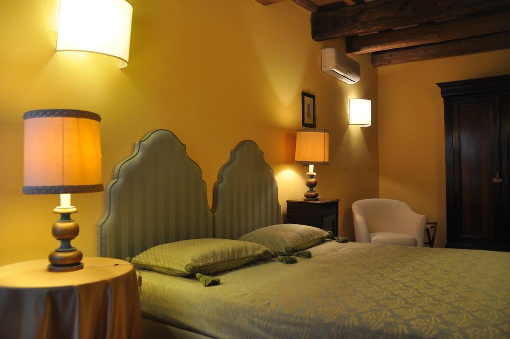 Piazza Nova Guest House Ферара Екстериор снимка
