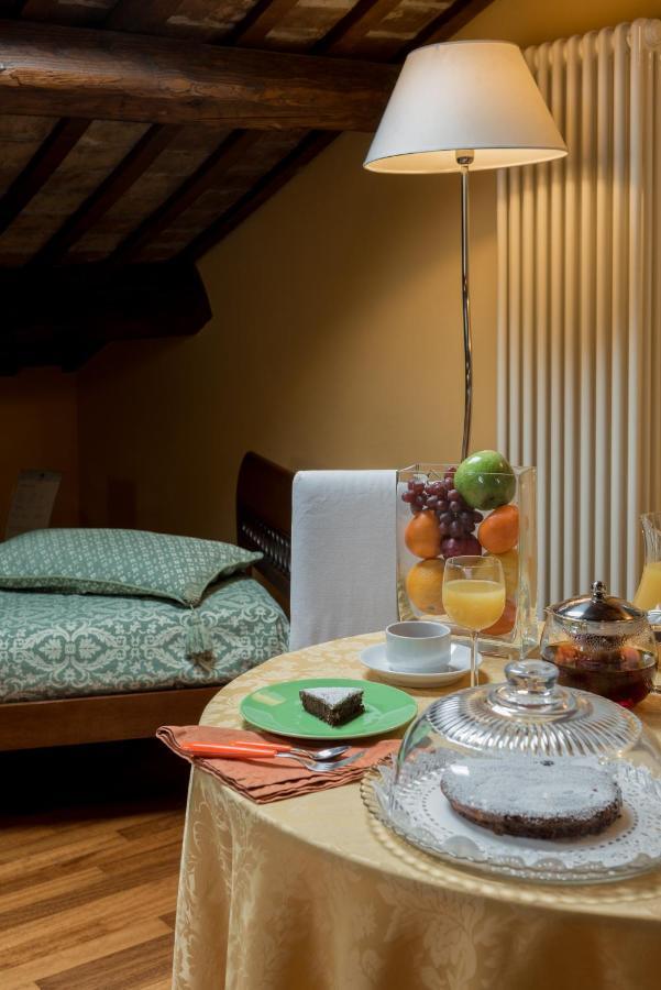Piazza Nova Guest House Ферара Екстериор снимка